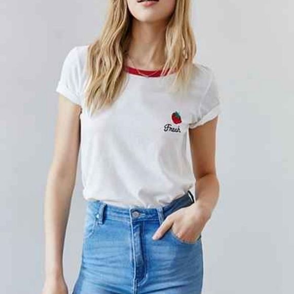 Truly Madly Deeply Starwberry Tee frm Urban Outfitters - Picture 1 of 7